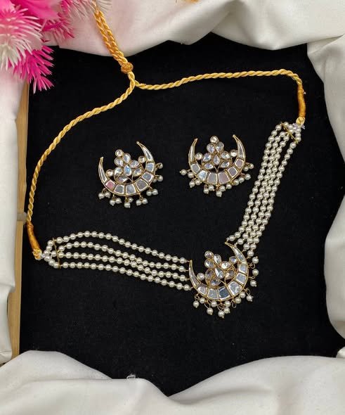 Bahawalpuri Kundan Choker Set
