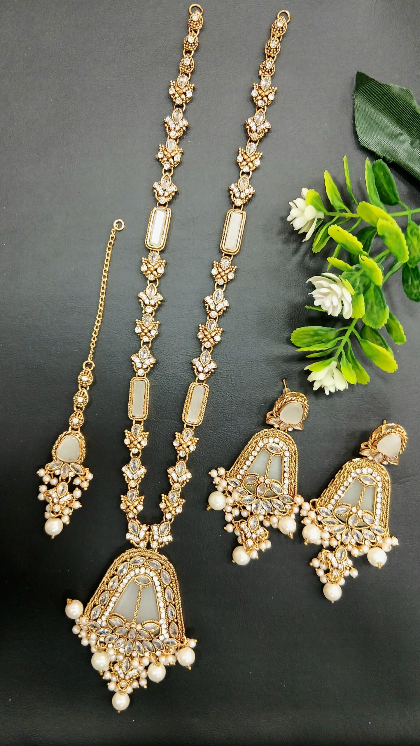 Ruby Elegance malaSet - Image 11