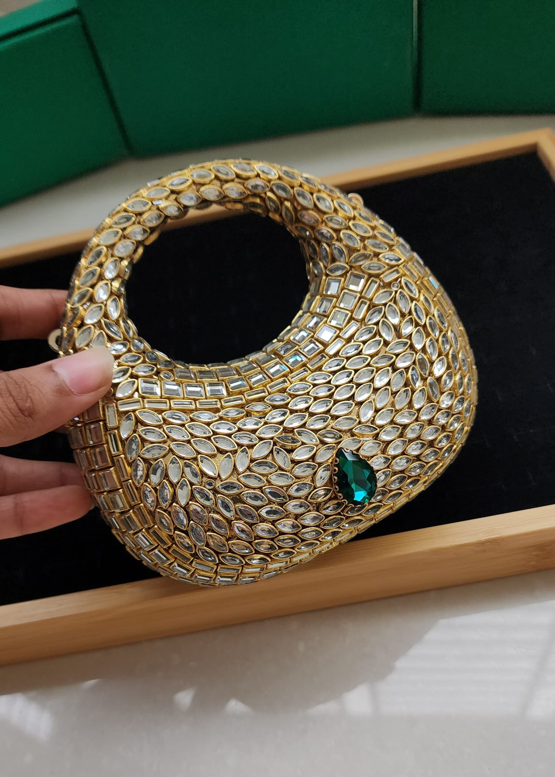 D shape kundan clutch - Image 8