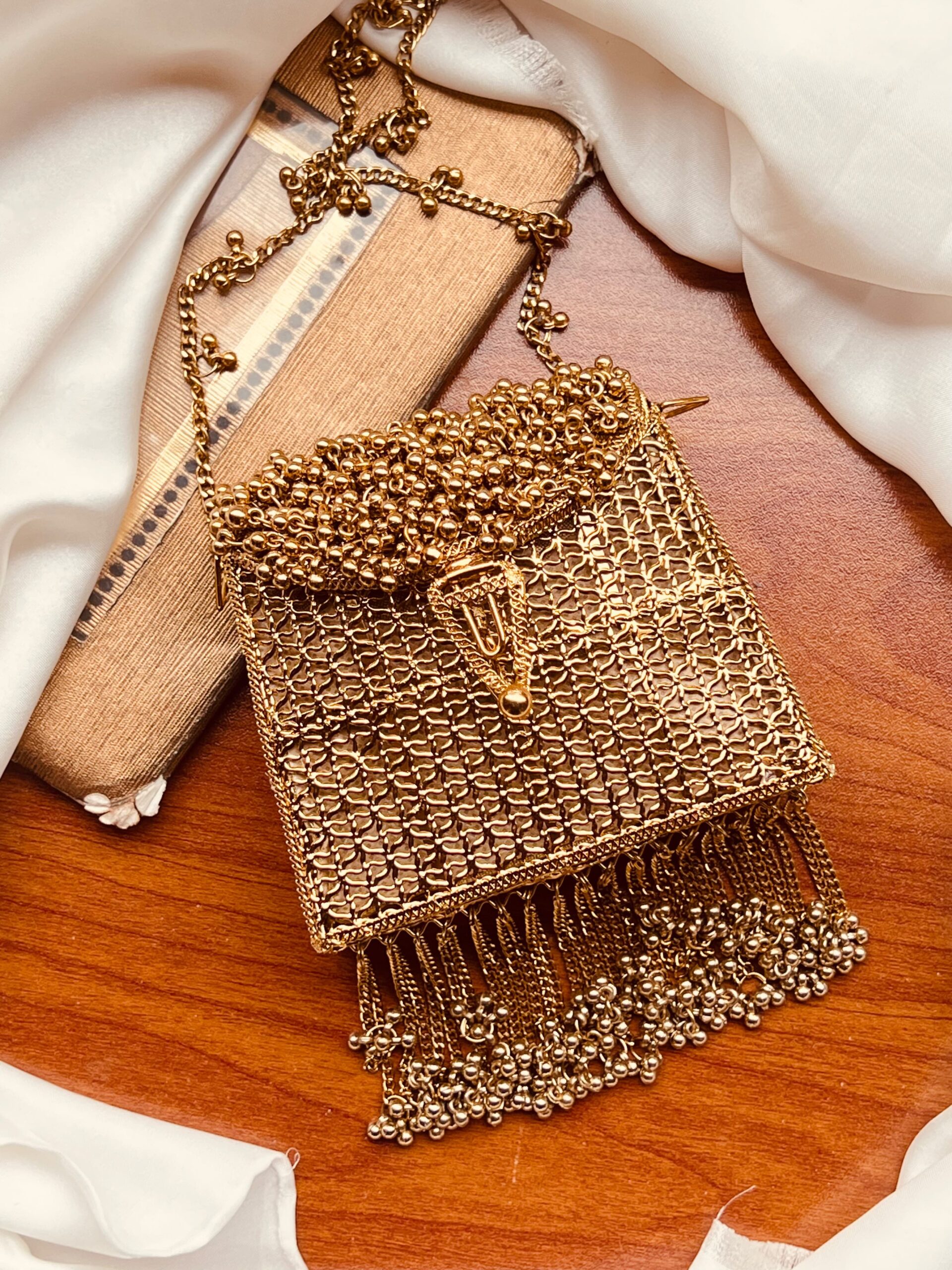 New kashmiri clutch - Image 5