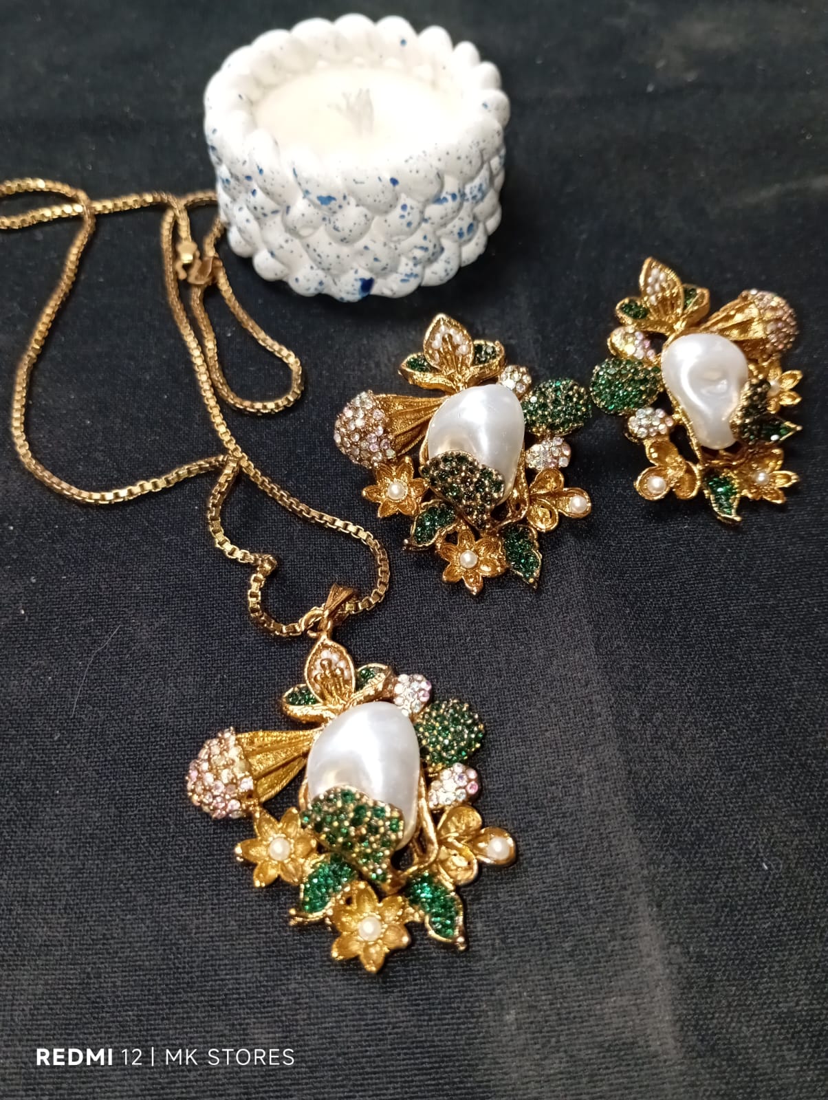 Classic Locket Set with Mother of Pearl - Image 5